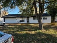 Building Photo - 810 Jacobs Ln