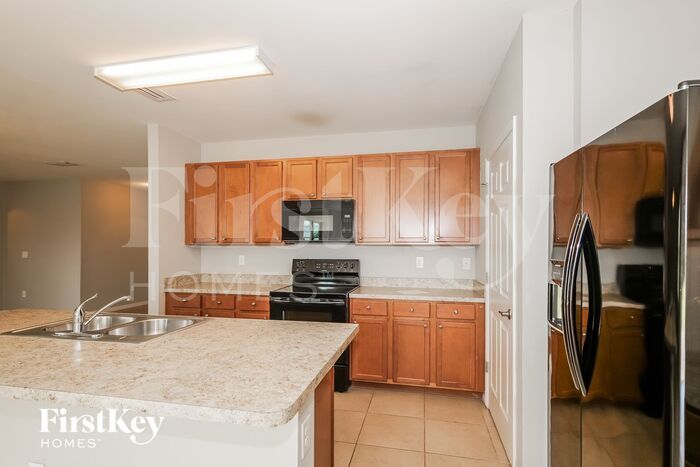 Building Photo - 1622 SW 22nd St