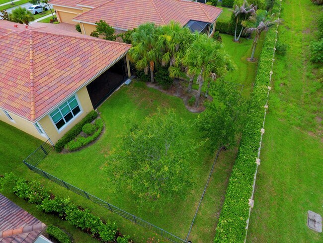 Building Photo - 10973 SW Visconti Way