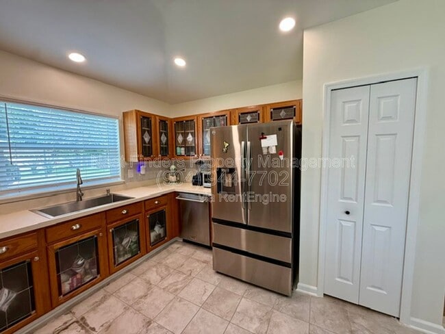 Building Photo - 349 Melissa Ray Dr