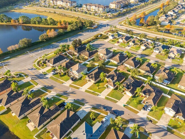 Building Photo - Beautiful 3-Bedroom Home for Rent in Port Orange Plantation