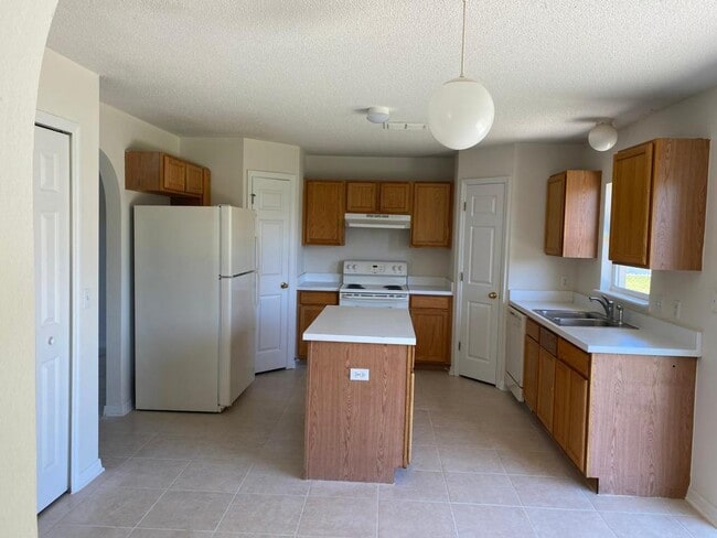Building Photo - 217 Chadworth Dr