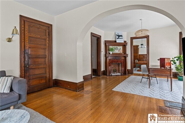 Building Photo - 445 Ashland Ave