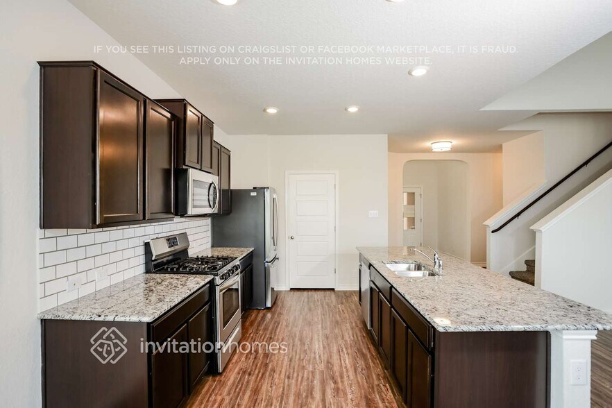 Building Photo - 13603 McBride Bend