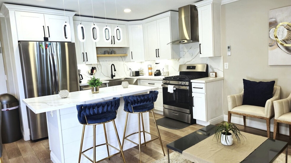 Building Photo - 1059 Gillespie Dr