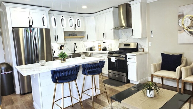 Building Photo - 1059 Gillespie Dr