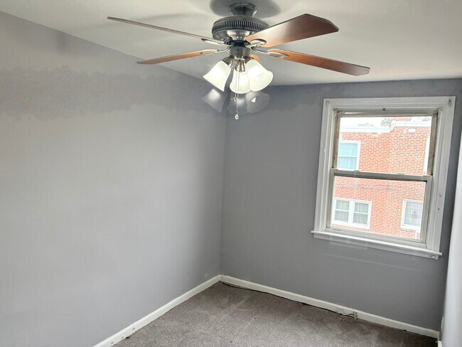 Building Photo - 229 Higbee St