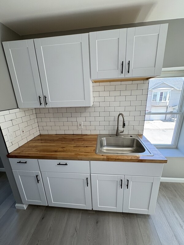 Building Photo - 662 Second Avenue Apt 4