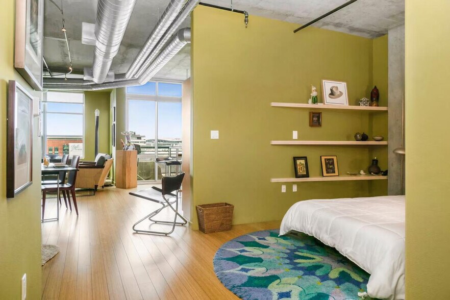 Building Photo - 1475 Delgany St