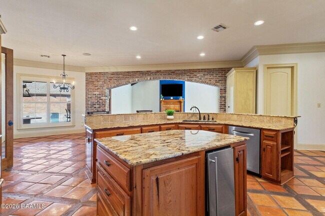 Building Photo - 100 Stone Creek