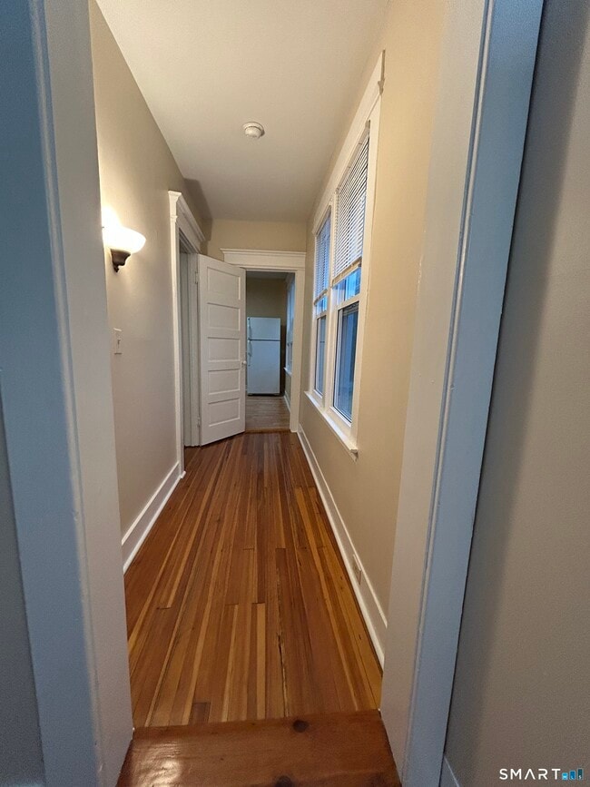 Building Photo - 37 Pardee Pl