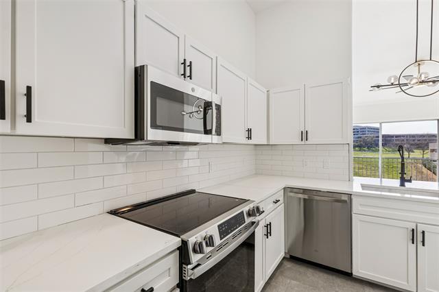 Building Photo - 330 Las Colinas Blvd E