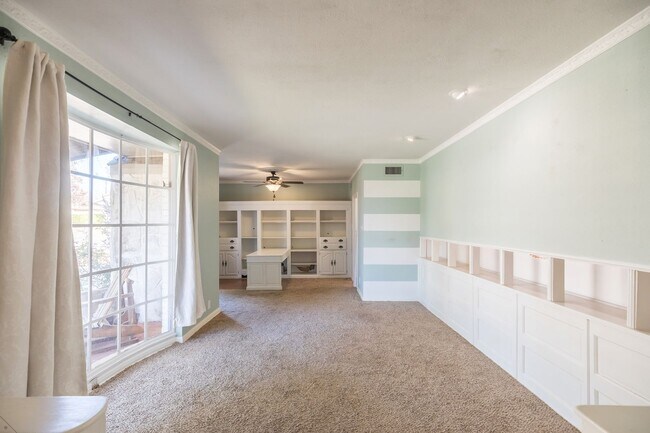 Building Photo - 3/2/2 READY TO RENT! Near ACU; ALL APPLIANCES PROVIDED