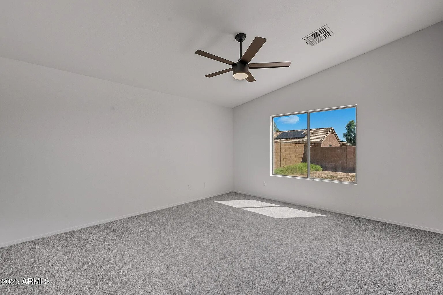 Building Photo - 2148 N Santiana Pl