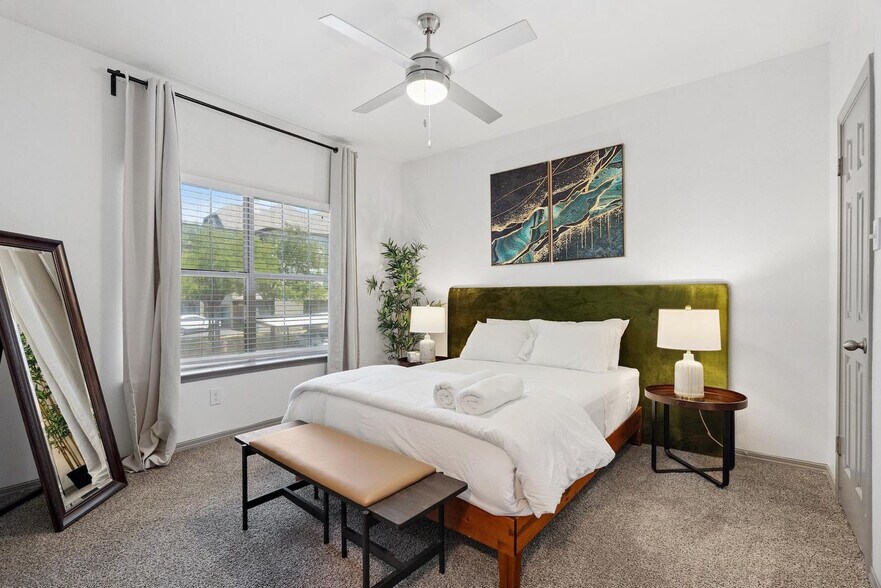 Building Photo - 12100 Metric Blvd