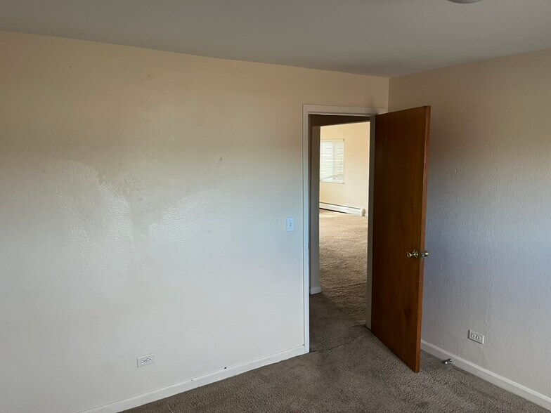 Building Photo - 3345 W 53rd Ave