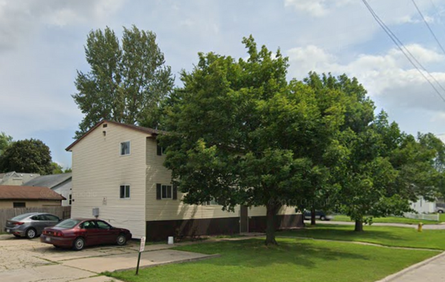 Building Photo - 1400 N Clay St