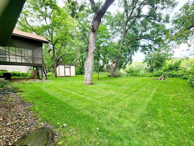 Building Photo - 3536 Rum River Dr