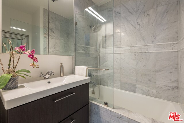 Building Photo - 10840 Lindbrook Dr