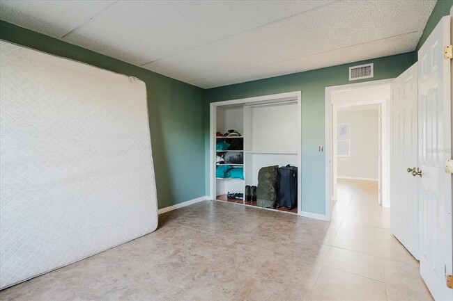 Building Photo - 14419 Americana Cir