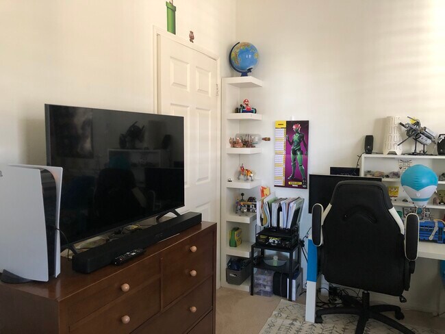 Bedroom 2 - 13075 Pacific Promenade