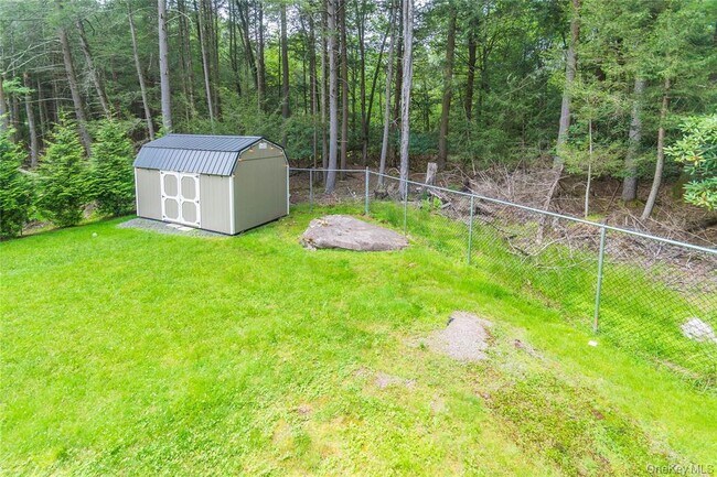 Building Photo - 65 Berkshire Trail