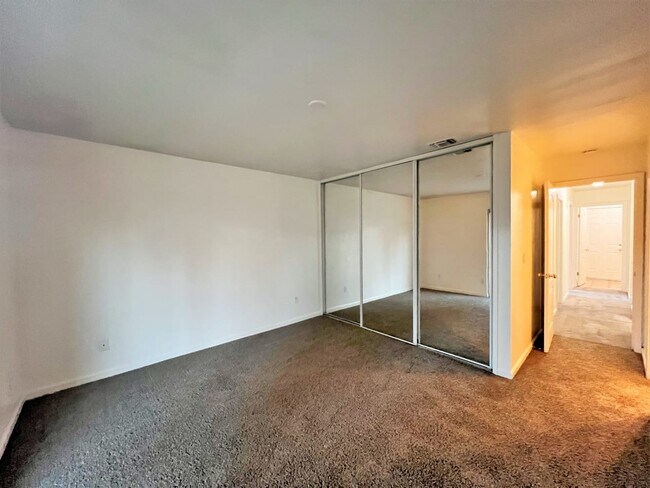 Building Photo - 3336 Irvindale Way