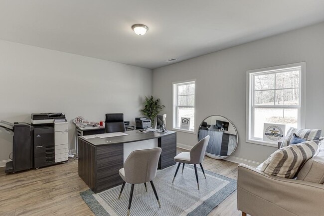 Building Photo - 1276 Ainsworth Alley