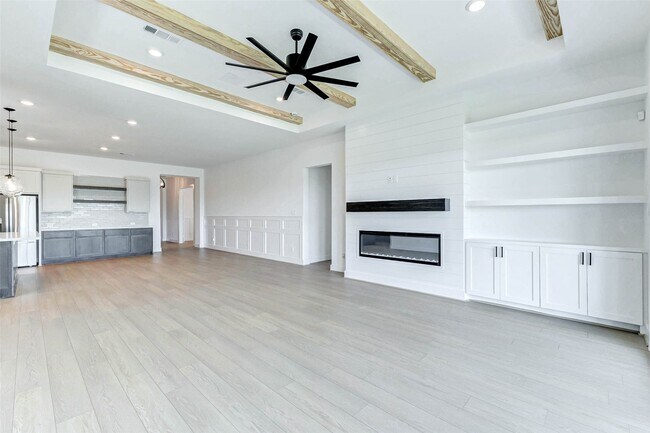 Building Photo - 1322 Village Falls Drive
