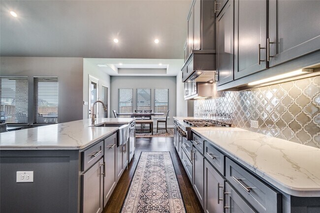 Building Photo - 11112 Lacey Oak Ridge