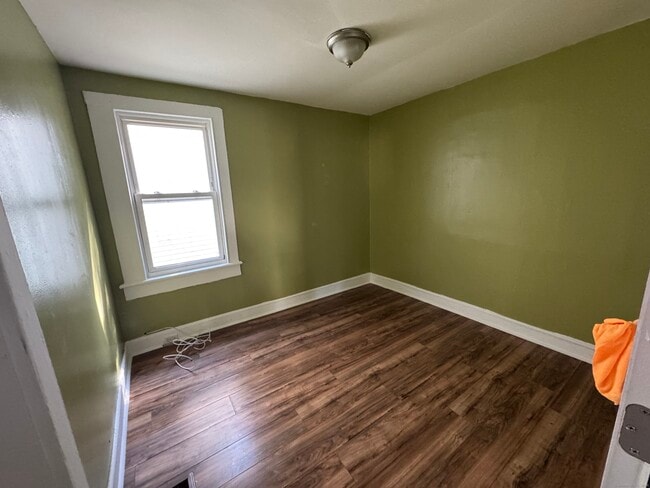 Building Photo - 1059 Hancock Ave