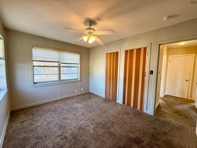 Building Photo - 3013 Lavell Ave