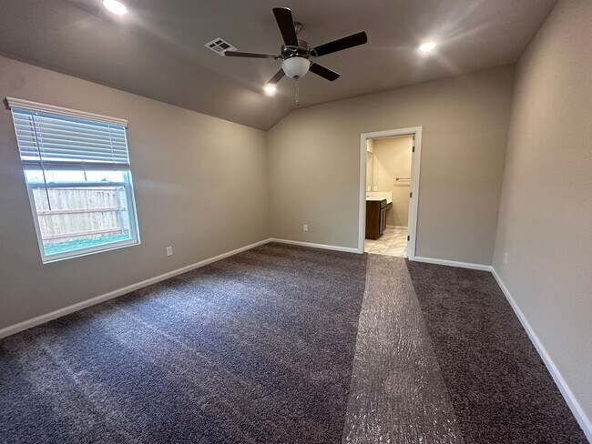 Building Photo - First Month Free!!