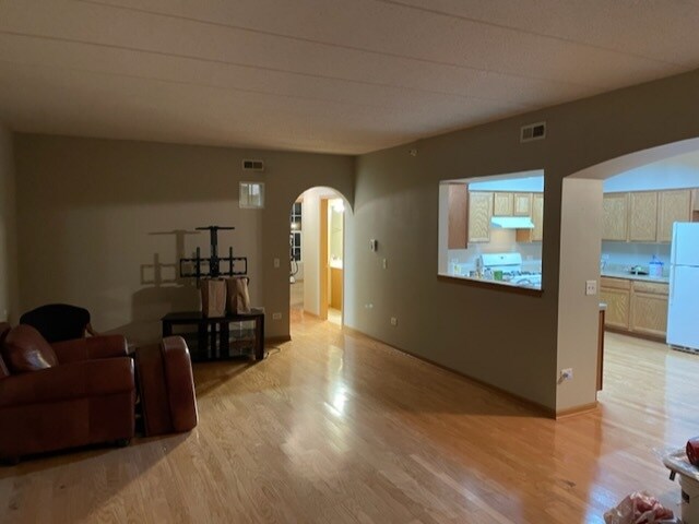 Family room - 16620 Liberty Cir