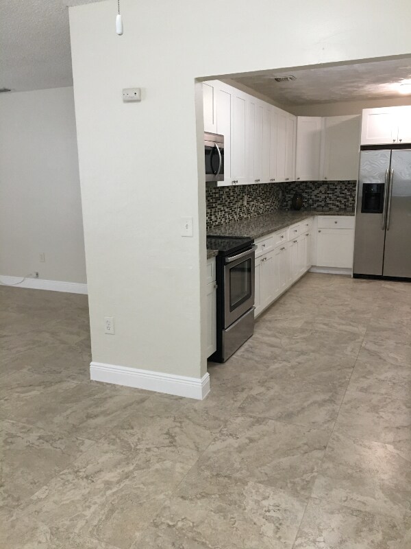 Building Photo - 195 Street, NW 42 Ave