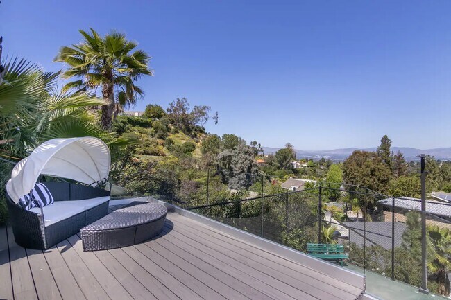 Building Photo - 3630 Gleneagles Dr