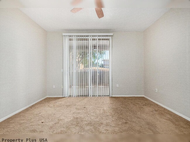 Building Photo - "Spacious 2-Bed, 2-Bath Condo Retreat in Scottsdale's Prime Location - 1,146 Sq Ft of Comfort!"