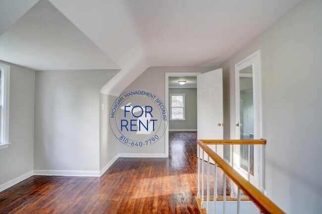 Building Photo - 708 Fremont St