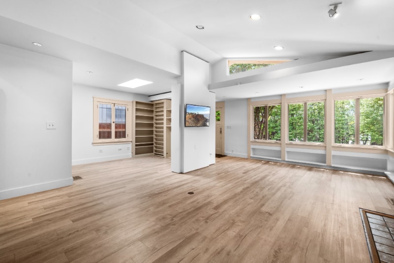 Building Photo - 525 Grand Blvd