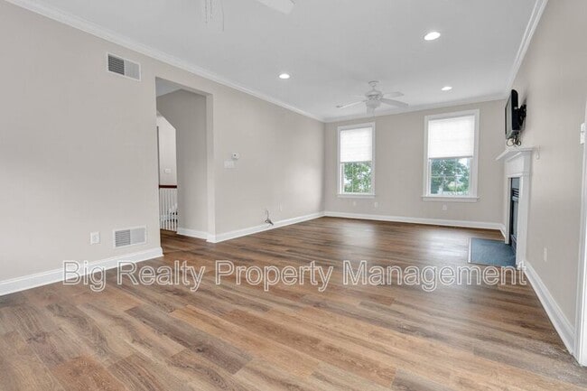 Building Photo - 364 Prospect Ave