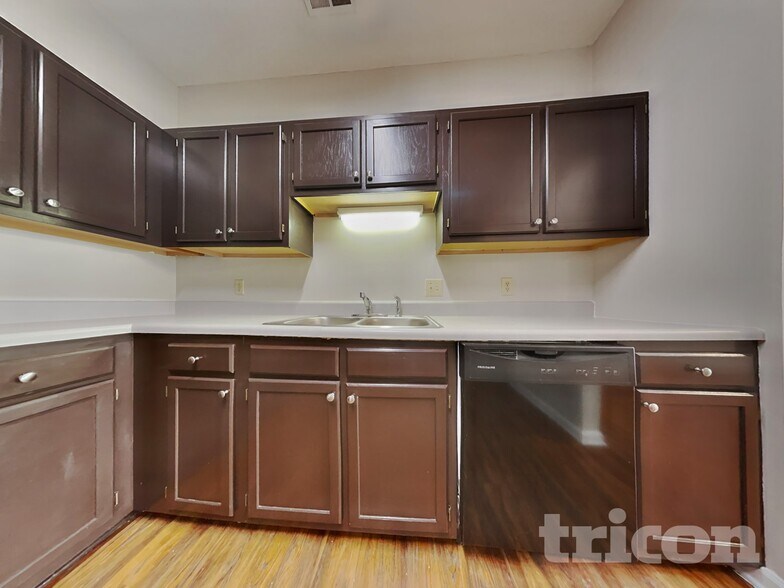 Building Photo - 62 Sweet Thorne Cir