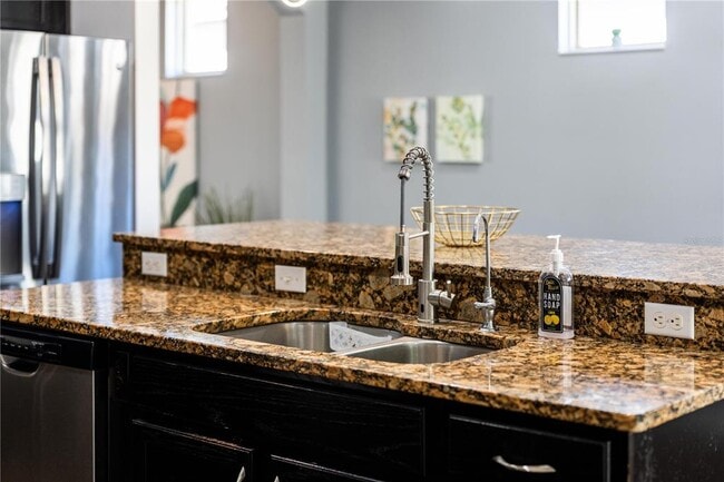 Building Photo - 5151 Ravena Ave E