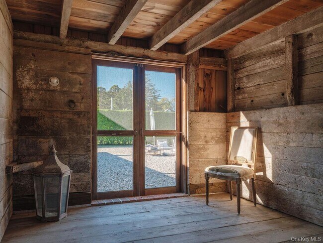 Building Photo - 29500 Main Rd