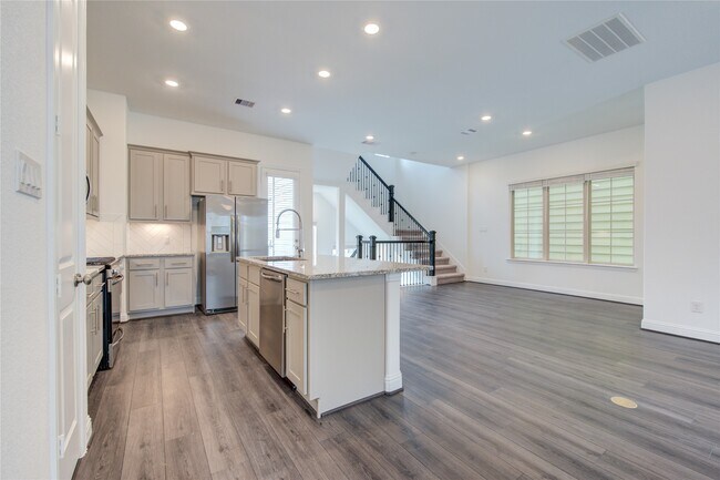 Building Photo - 1417 Adell Rose Ln