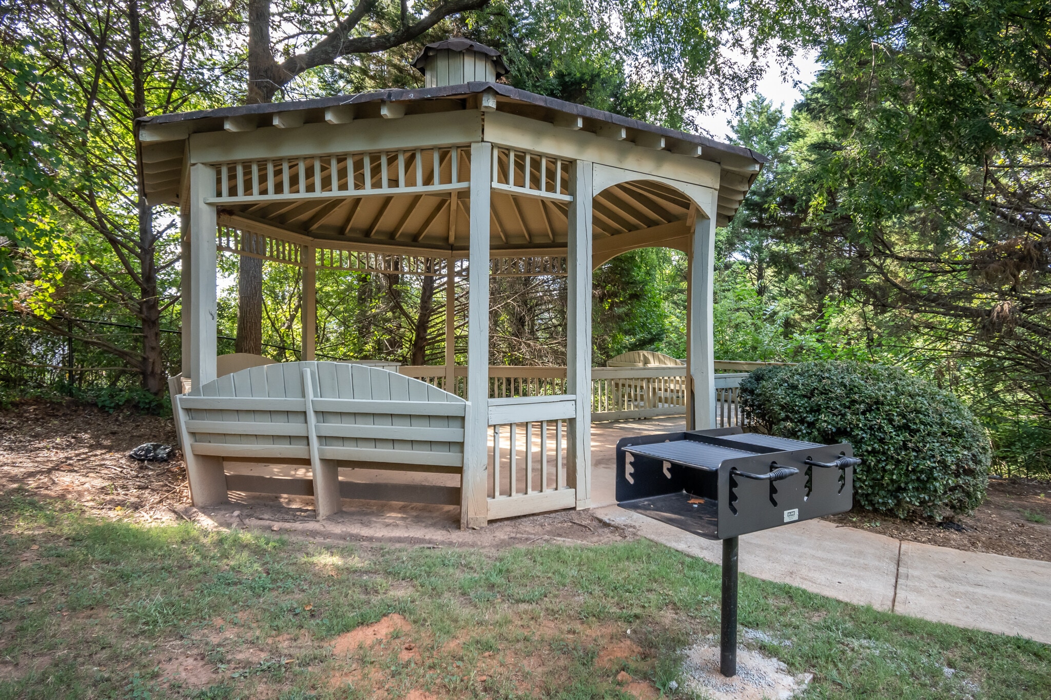 Building Photo - 270 Strickland Ave