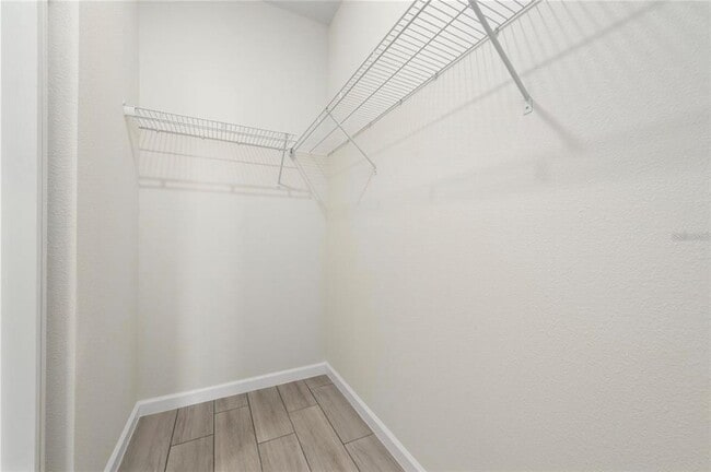 Building Photo - 719 Martin Ln