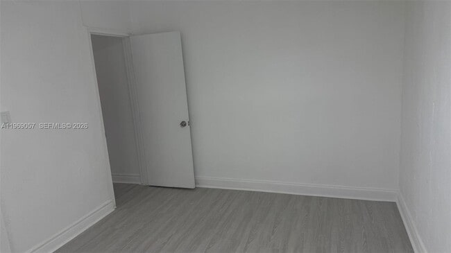 Building Photo - 16221 E Bunche Park Dr