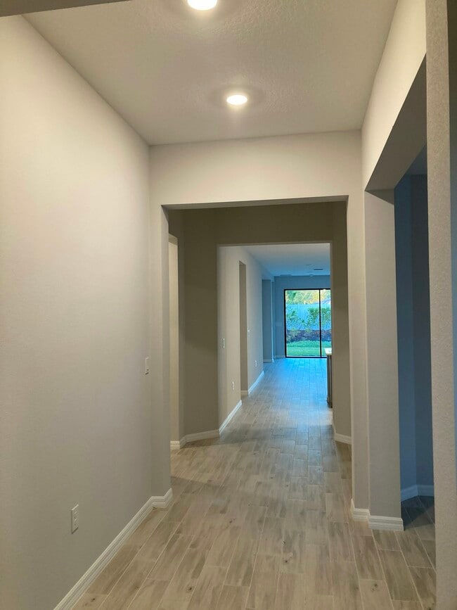 Building Photo - 15333 Isla Palma Ln