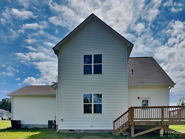 Building Photo - 17 S Sunny Dale Dr