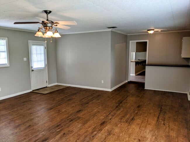 Building Photo - Central Lafayette Charmer